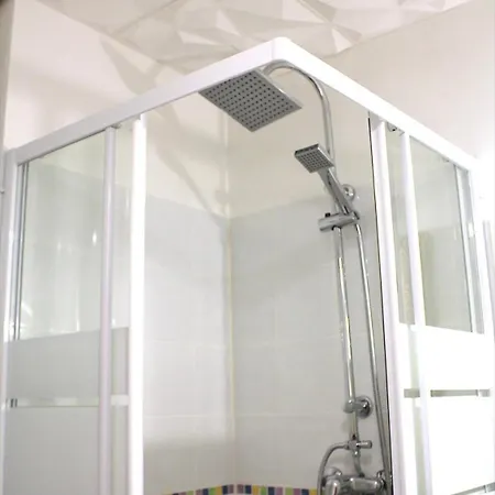 A 2 Pas De La - Centre - Wifi - Climatisation - Tram Apartment