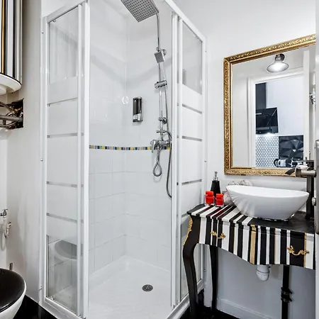 A 2 Pas De La - Centre - Wifi - Climatisation - Tram Apartment