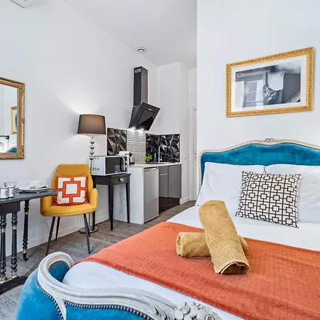 A 2 Pas De La - Centre - Wifi - Climatisation - Tram Apartment