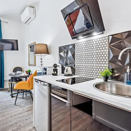 A 2 Pas De La - Centre - Wifi - Climatisation - Tram Apartment